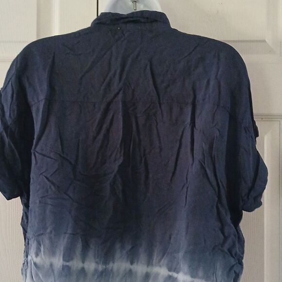 Beachlunchlounge blue tie dye button down shirt  Sz L EUC - Picture 6 of 7
